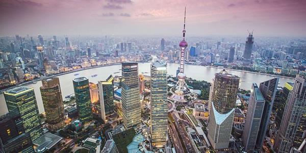 Jorden rundt paa 4 dage enkeltfag - billede af Shanghai skyline